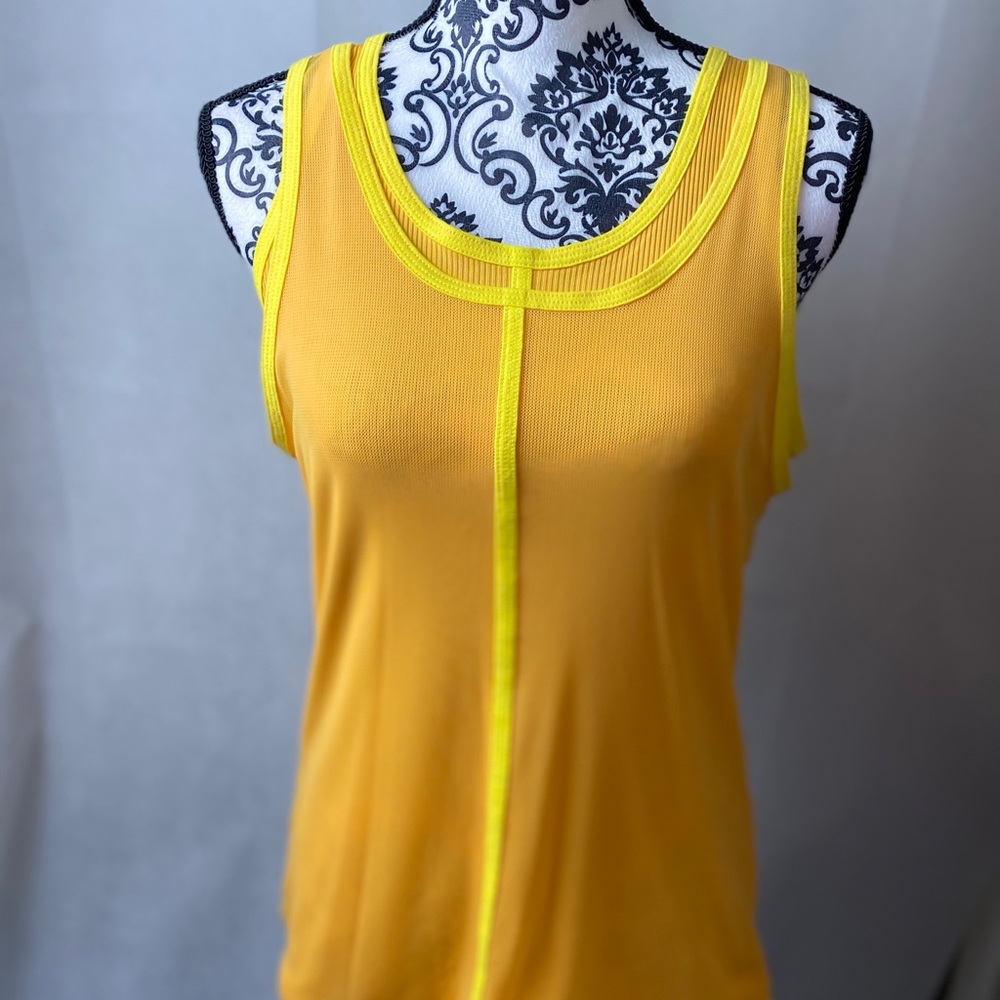 STELLA double layered top athletic top.